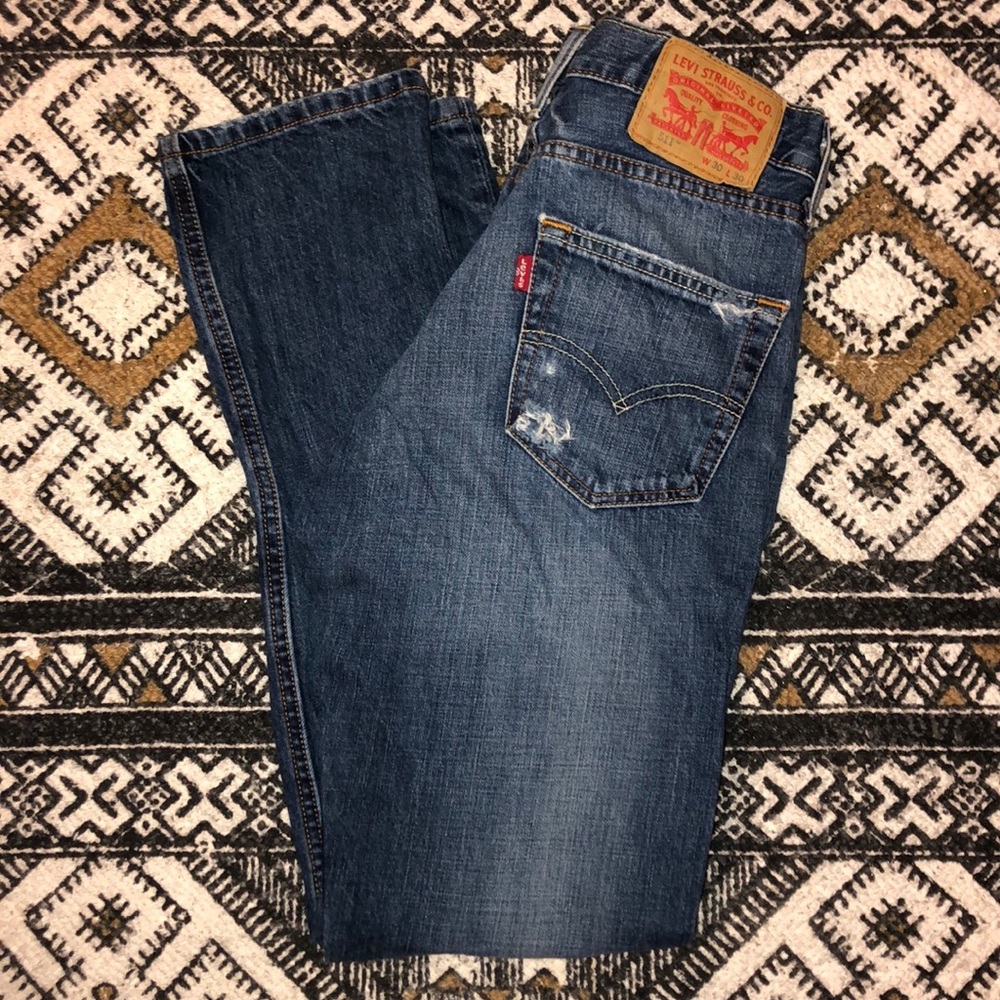 Levi’s 511 perfectly distressed jeans size 30W 30L